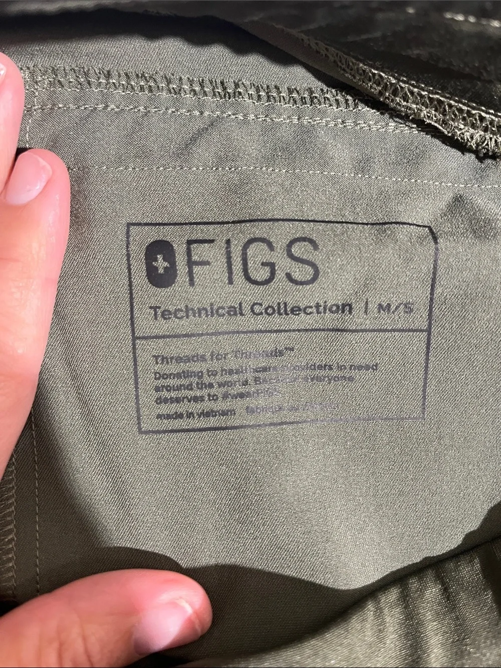 Figs Olive Men's Axim Cargo Scrub Pants